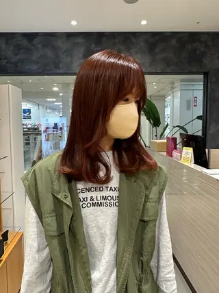 セミロング NAKAHARA TSUKUSHIのヘアスタイル