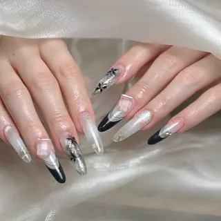 ネイル Maggie Nail🦩のネイルデザイン