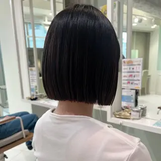 ミディアム ウルフカット/ ハイトーン/作山葵のヘアスタイル