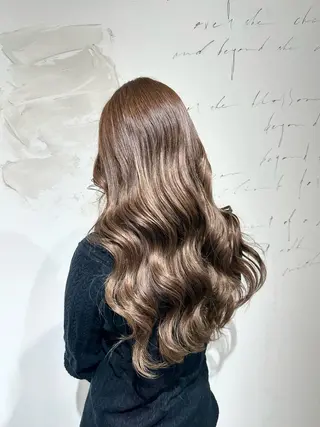 ロング カラー 鳴海 稜真のヘアスタイル