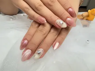 ネイル シズ セキのネイルデザイン