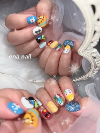 ネイル toyvenail 🖤enaのネイルデザイン