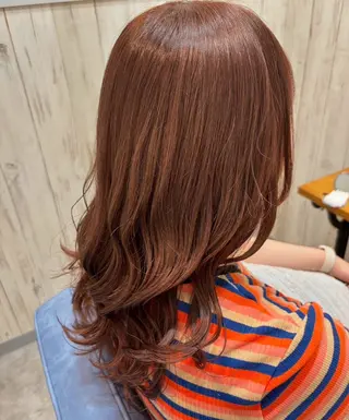 ロング 工藤 芽生のヘアスタイル