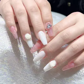 ネイル Queens テイのネイルデザイン