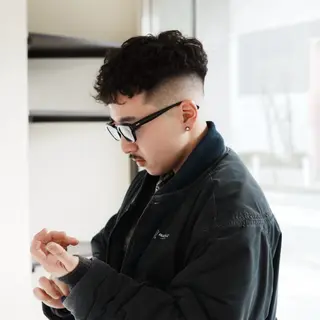 ショート TIDEHAIR JUNYAのヘアスタイル