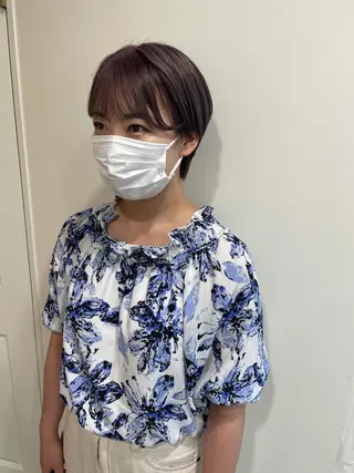 ショート カラー MIOベージュカラー 柔らかいカラーのヘアスタイル