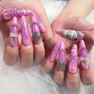 ネイル HIKA🦋 個性派スカルプネイルのネイルデザイン