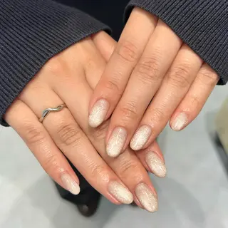 ネイル T. AKARIのネイルデザイン