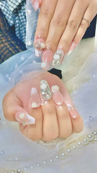 ネイル Crystal Nailのネイルデザイン