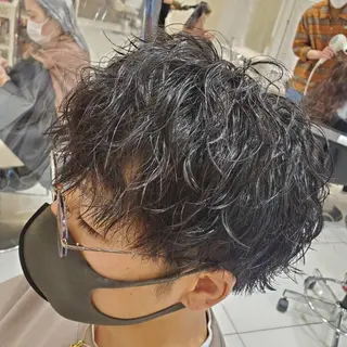 ショート パーマ メンズ ユ カの眉毛・アイブロウイメージ