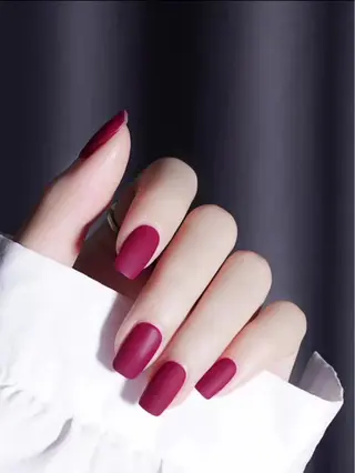 ネイル R.beauty サロンのネイルデザイン