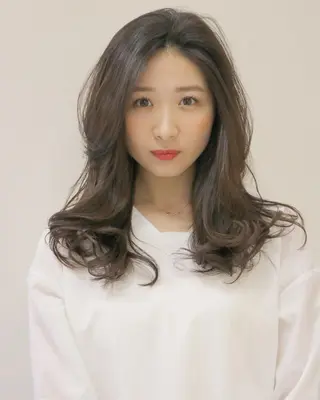 セミロング 柳澤 興輝のヘアスタイル