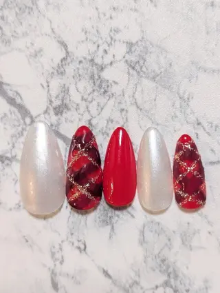 ネイル ⚜️salon tiele⚜️Ayaのネイルデザイン