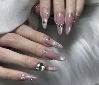 ネイル Pure&Rich Nailのネイルデザイン