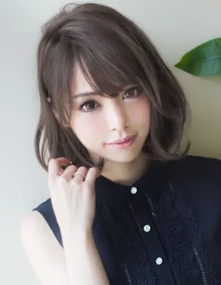 ミディアム カラー 横野 孝志のヘアスタイル