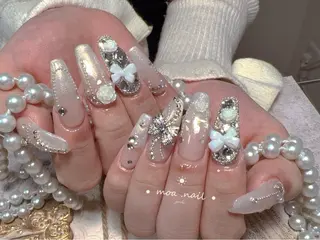 ネイル MoaNail🫶 Yoshiのネイルデザイン