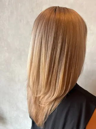 セミロング カラー 髪人生駒店所属・森野 麻梨のヘアスタイル