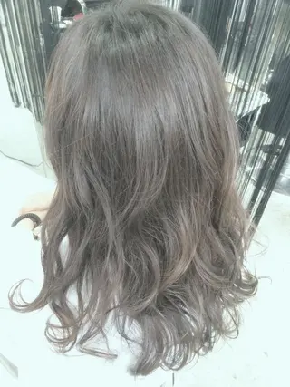 ミディアム セミロング ロング カラー ヘアアレンジ SUNNY GRACEのヘアスタイル