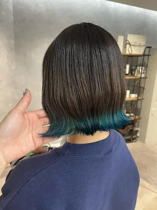 ミディアム Cielro/ダブル カラー/西田咲希のヘアスタイル