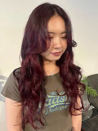 ロング カラー 桃果 momokaのヘアスタイル