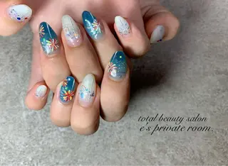 ネイル LAVISH nail salonのネイルデザイン