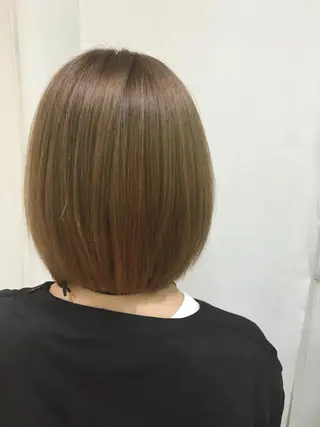 ショート カラー きむえり/髪質改善 /うねり広がり改善のヘアスタイル