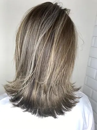 ミディアム 吉河 克則のヘアスタイル