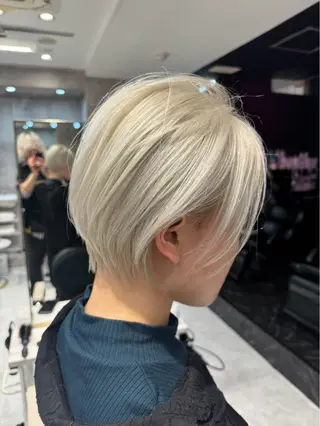 ショート カラー ヘアアレンジ 【🥀履歴修正🥀】 ハイトーン職人/拓真のヘアスタイル