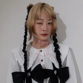 ロング カラー 佐藤 しずくのヘアスタイル