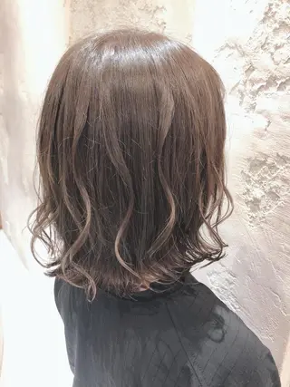 ミディアム 代表山口ひな 髪質改善のプロのヘアスタイル