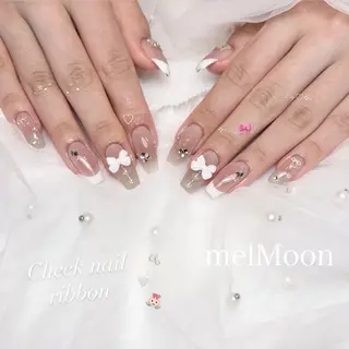 ネイル melMoon .のネイルデザイン