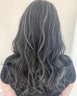 ミディアム レイヤーカット 川田くるみのヘアスタイル