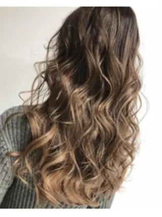 ロング カラー パーマ ヘアアレンジ 【公式】amble luxe池袋東口🩷のヘアスタイル