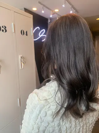 セミロング カラー 前田 桃花のヘアスタイル