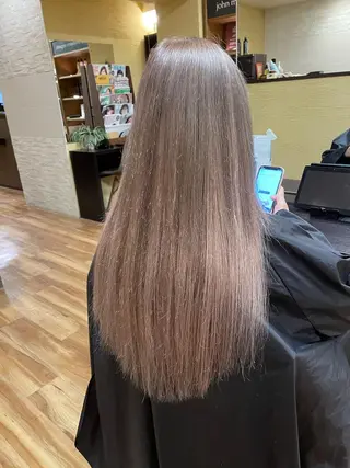 ロング Tint by alo所属・🐰FUMINA🐰 カットモデルのヘアスタイル