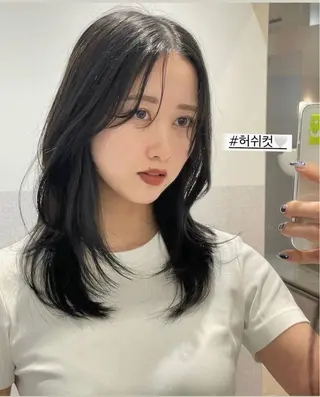 セミロング ❤︎︎韓国ヘア❤︎︎ 𝑺𝒉𝒊𝒉𝒐のヘアスタイル
