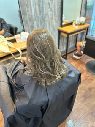 ミディアム カラー Luzir⭐︎ GEN⭐︎のヘアスタイル