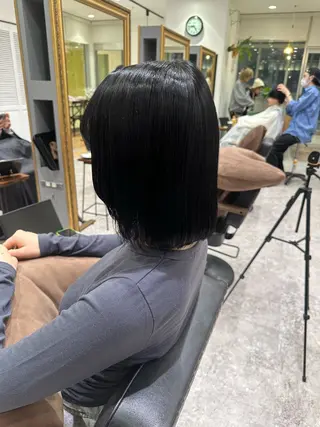 ミディアム 透明感イルミナカラー ／寒色/MOMOKAのヘアスタイル