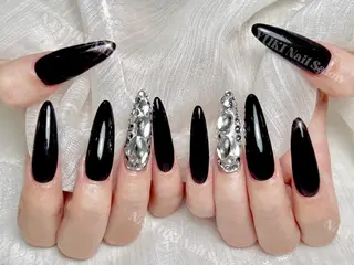 ネイル Queenie 🦋のネイルデザイン