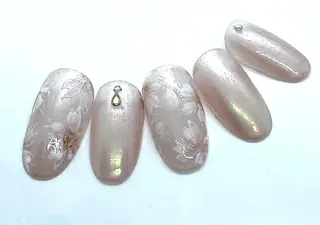 ネイル イワサキ のネイルデザイン