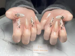 ネイル さくら💮💮 【オフ無料】のネイルデザイン