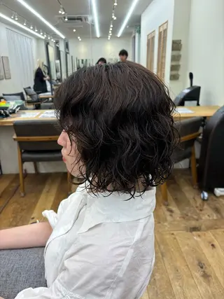 ミディアム パーマ よこやま なぎさのヘアスタイル