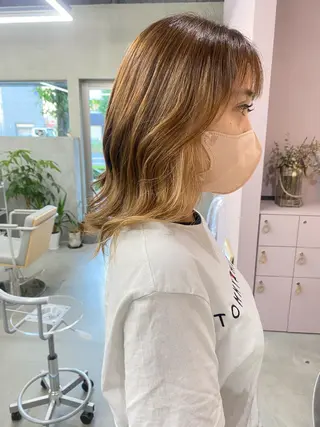 ミディアム カラー 前橋 姫奈のヘアスタイル