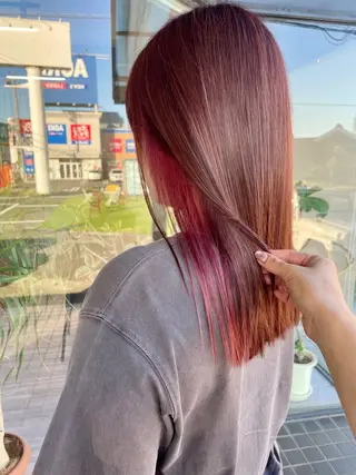 ミディアム カラー マキノ キョウカのヘアスタイル