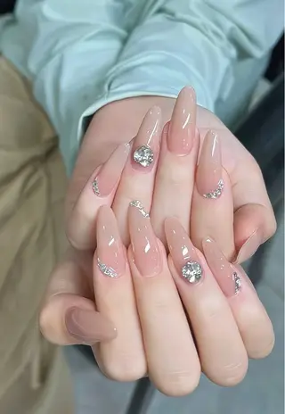 ネイル ラッキーネイルサロン西川口東口店所属・山田 由奈のネイルデザイン