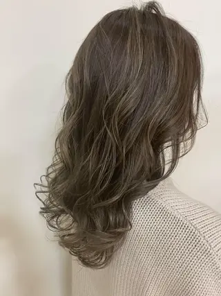 カラー SALOWIN栄 高須大貴のヘアスタイル
