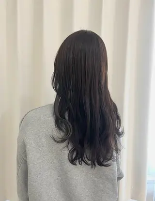 カラー 🎀韓国レイヤー/ 🫧暖色/暗髪カラーのヘアスタイル