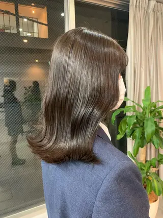 ミディアム カラー なかの たくみのヘアスタイル