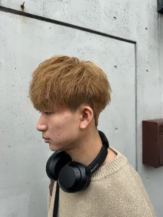ショート メンズ 髪質改善ストレート オルメントのヘアスタイル