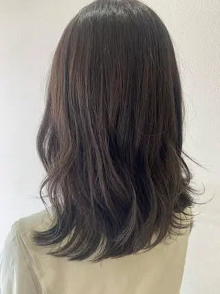 ミディアム カラー hub hair レイヤー/透明感のヘアスタイル